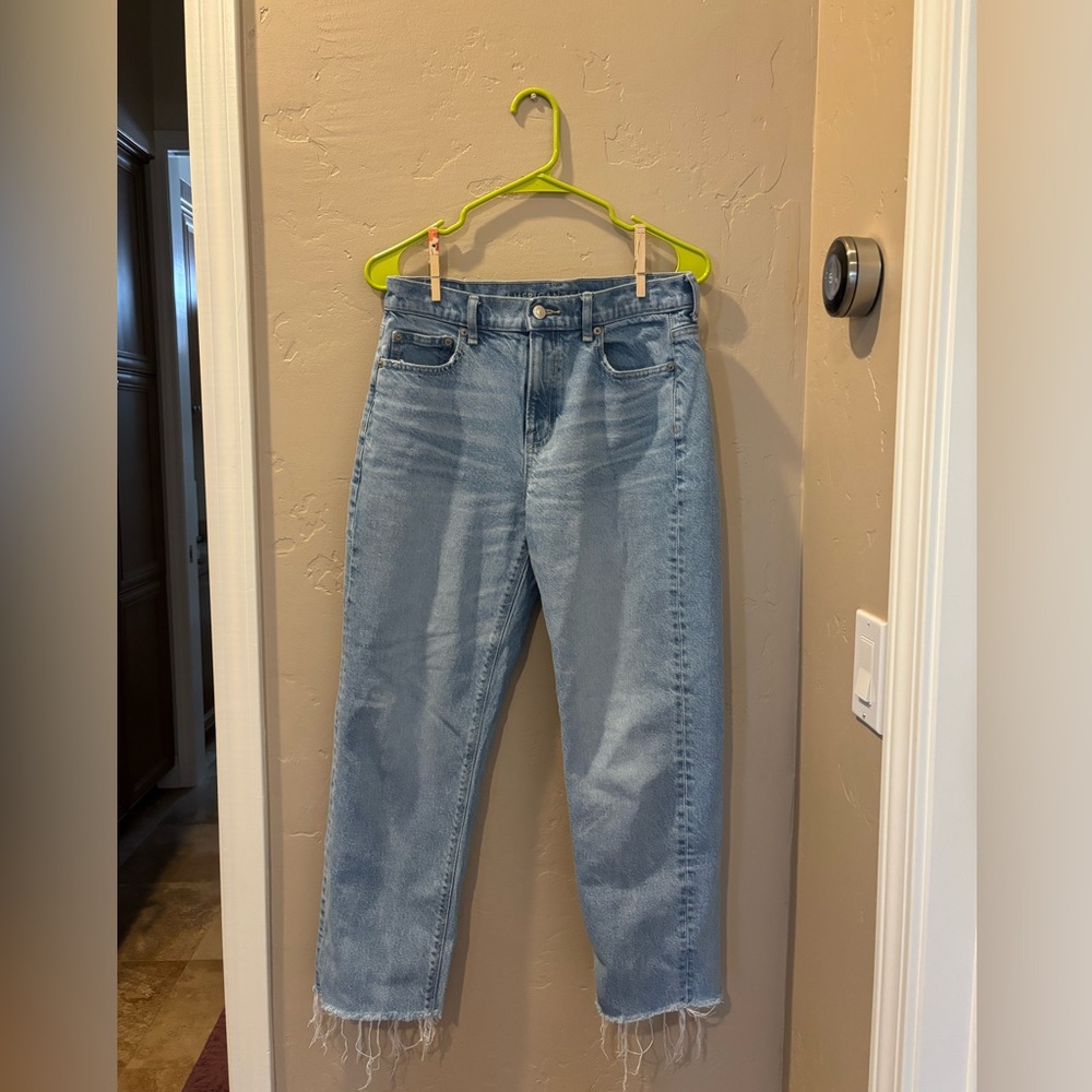 American eagle light blue jeans